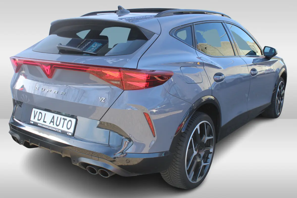 2.0 TSI 4DRIVE 333PK l Pano Dak l Senheiser Audio l Alcantara/Leer l Stuur-/Stoelverwarming l ACC l Lane Assist l PDC l  360- Camera l Elek. Achterklep