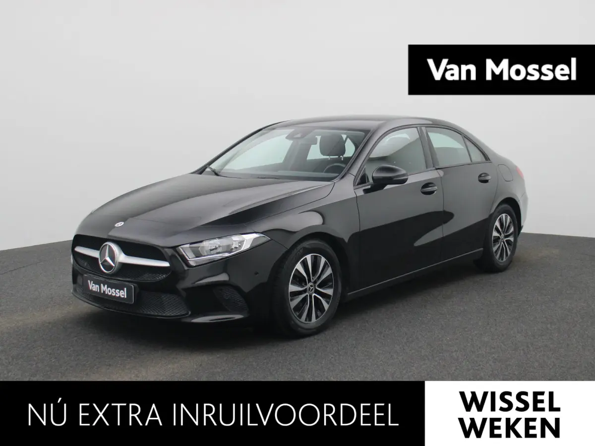 200 d SEDAN | AUTOMAAT | NAVIGATIE | CLIMATE CONTROL | CAMERA