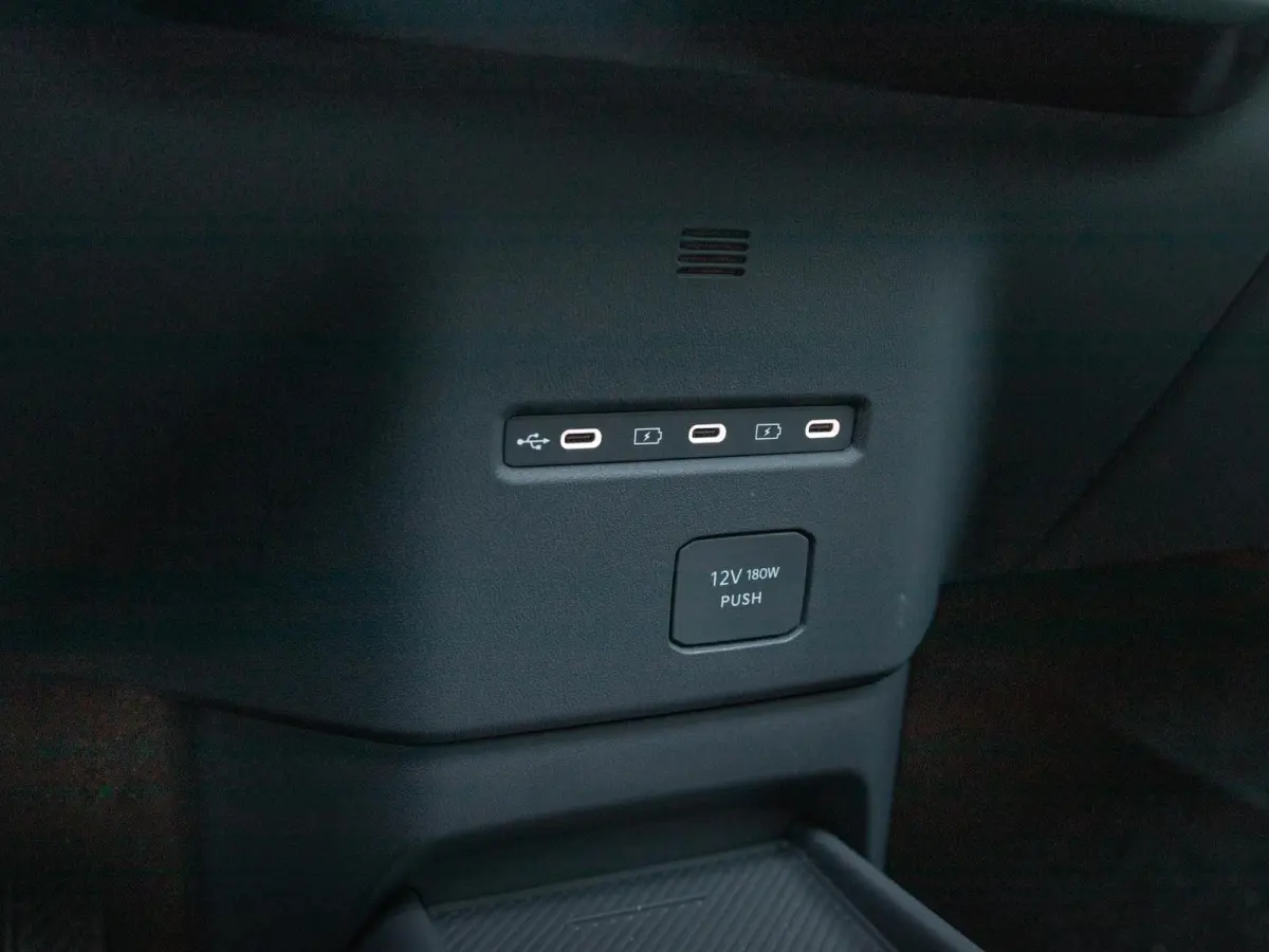 Plus Advanced 42.2 kWh