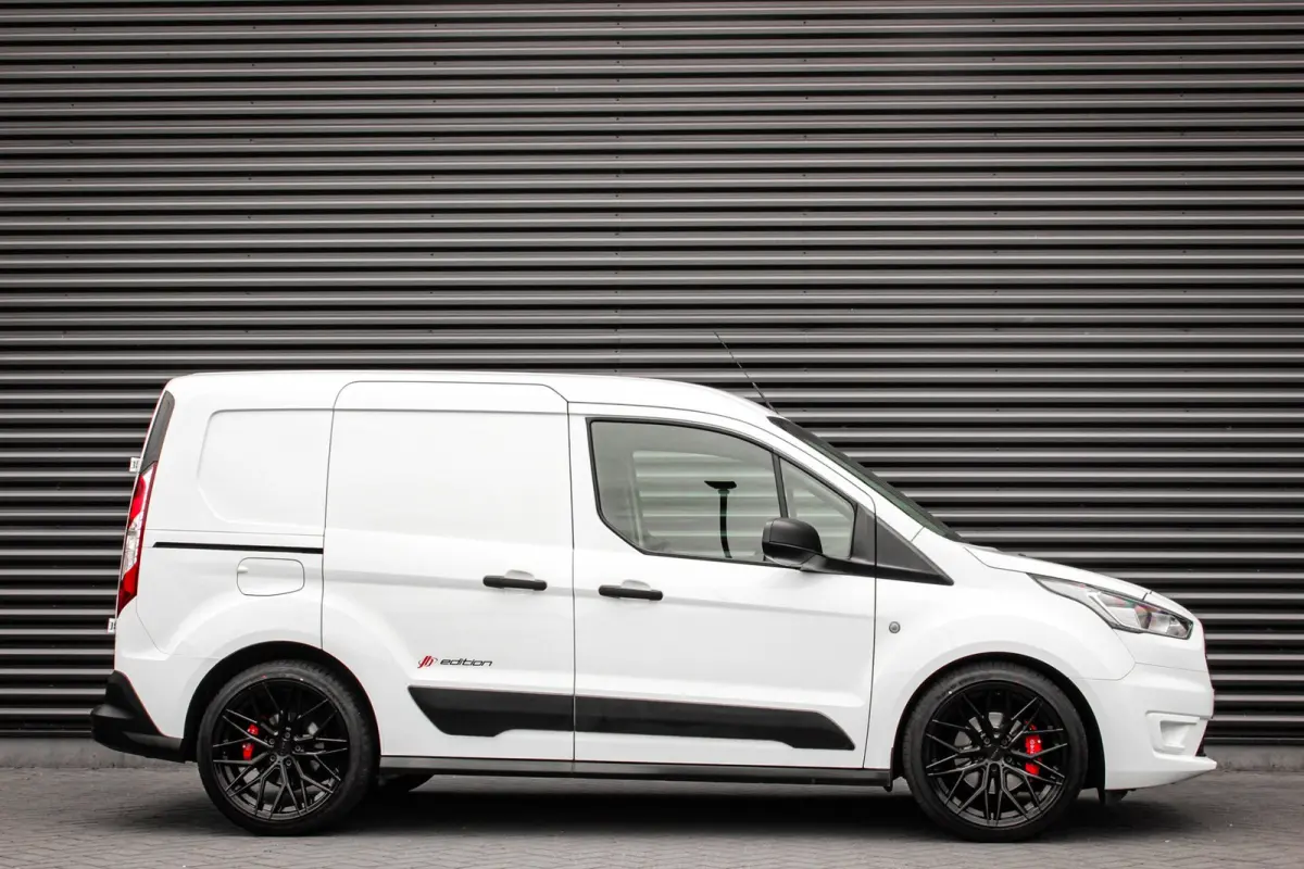 1.5 EcoBlue L1 Trend 159DKM 2018 Grey 3-ZITS / AIRCO / NIEUWSTAAT / JB-EDITION / BREMBO COVERS / ELEK. PACK