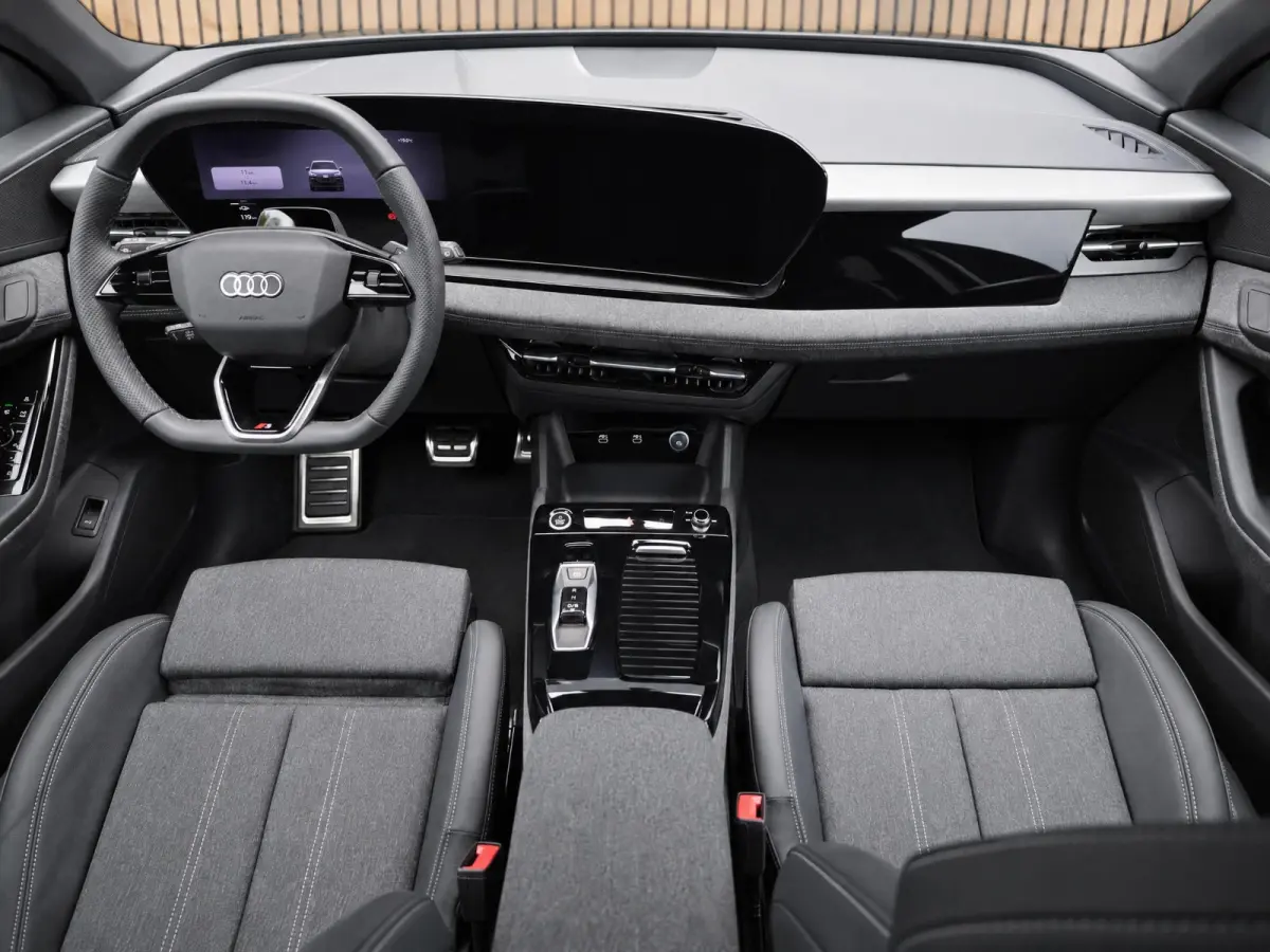 S edition performance 100 kWh |Pano |Elektr. Trekhaak |360° |Memory |Sfeer |ACC