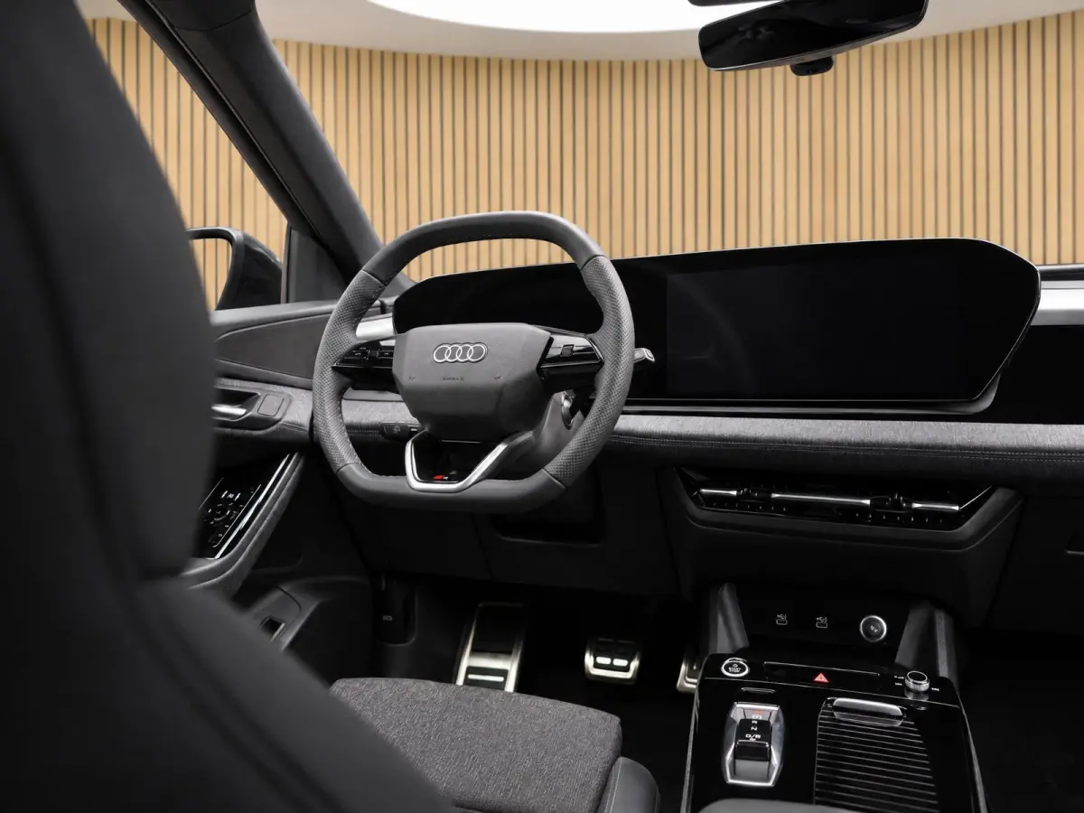 S edition performance 100 kWh |Pano |Elektr. Trekhaak |360° |Memory |Sfeer |ACC