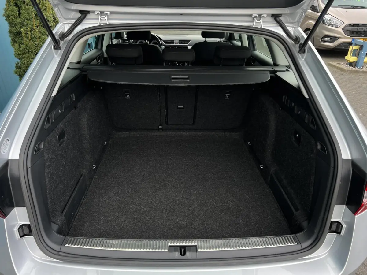 1.5 TSI DSG AUT. Business Edition CARPLAY | TREKH | CRUISE | NAV | DAB | PDC | LMV