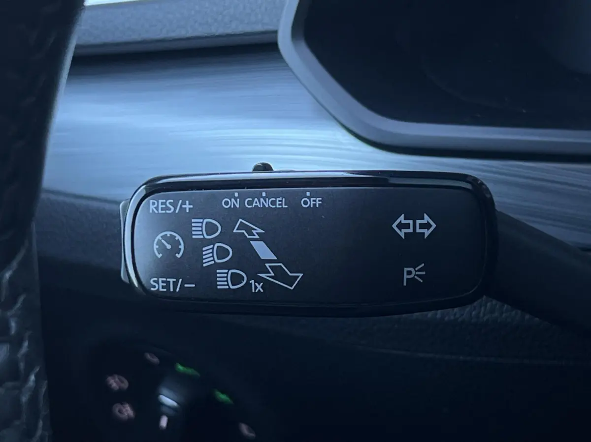 1.5 TSI DSG AUT. Business Edition CARPLAY | TREKH | CRUISE | NAV | DAB | PDC | LMV