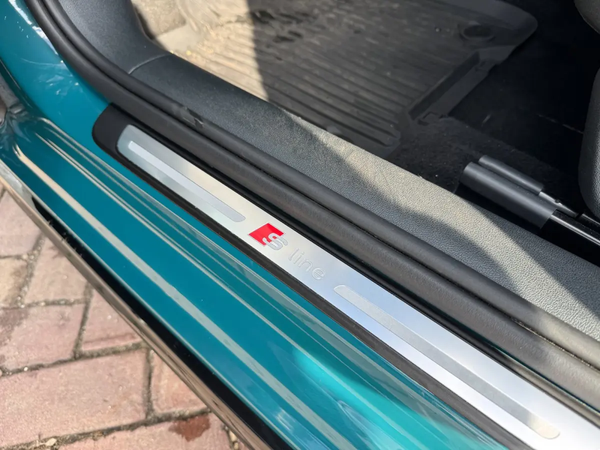 30 TFSI S-Line Edition One **KEYLESS**