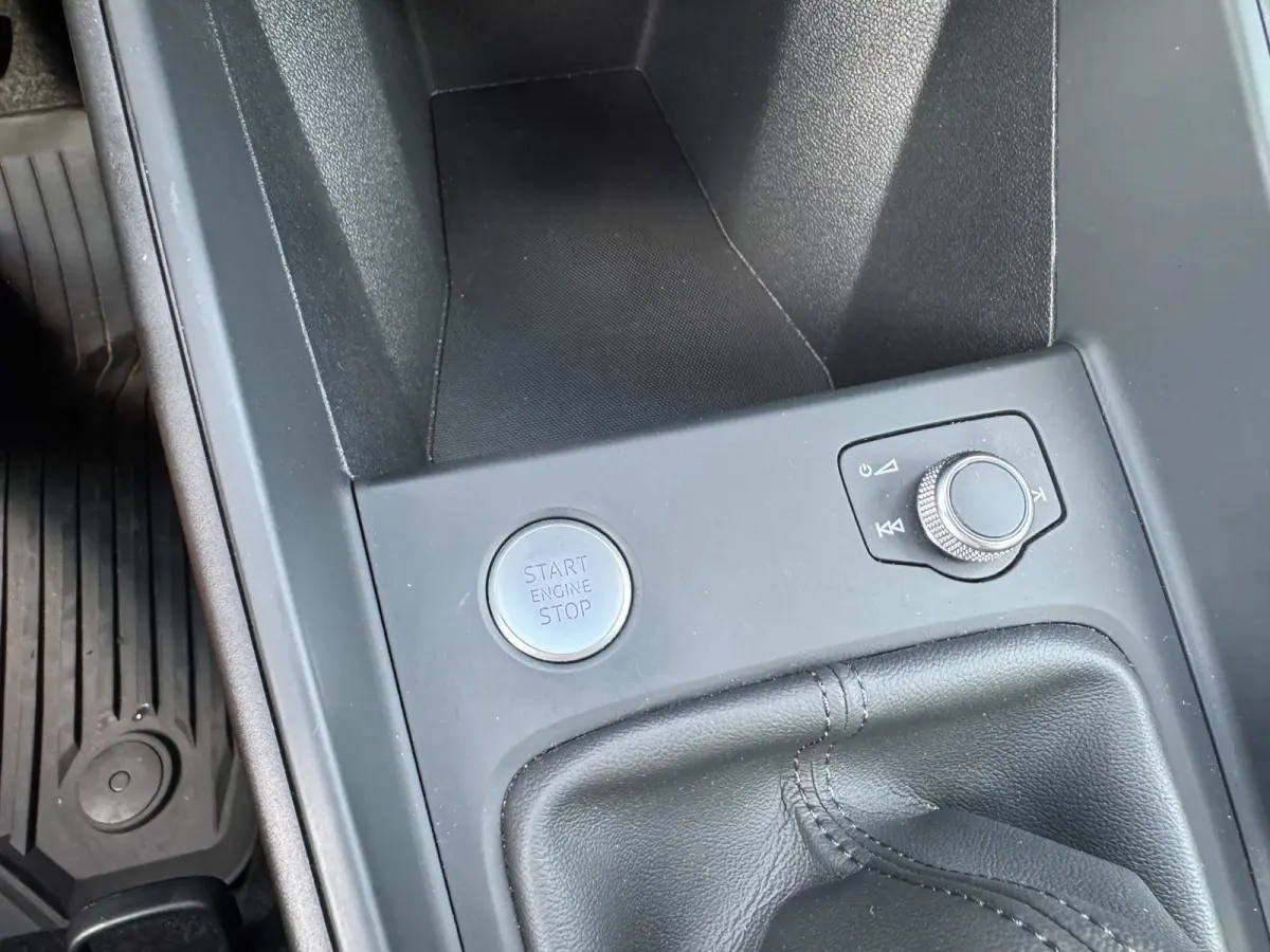 30 TFSI S-Line Edition One **KEYLESS**
