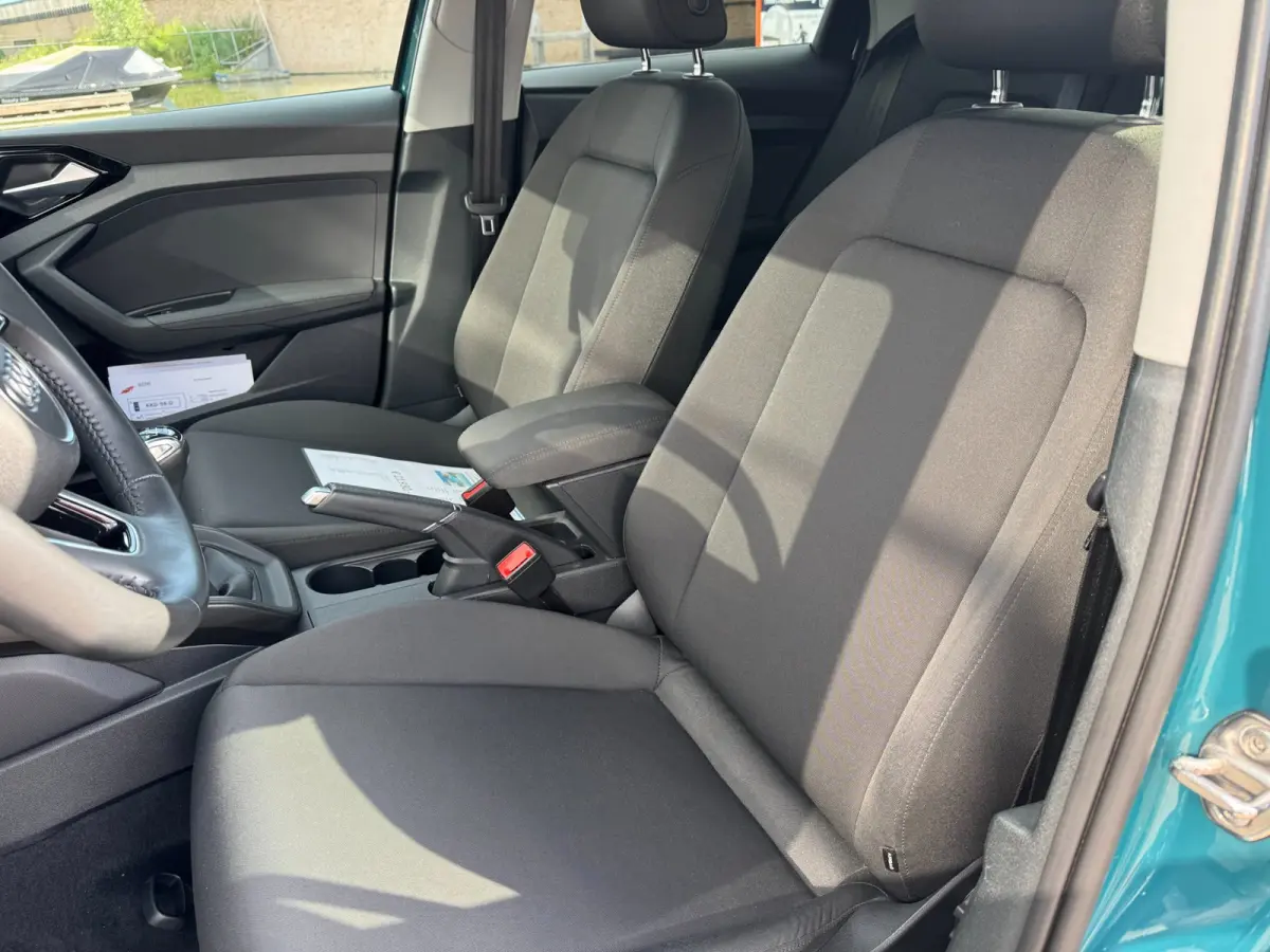 30 TFSI S-Line Edition One **KEYLESS**
