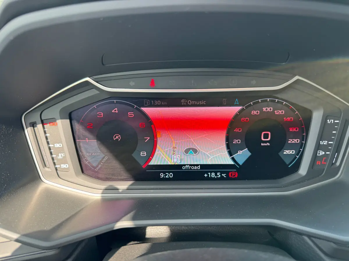 30 TFSI S-Line Edition One **KEYLESS**