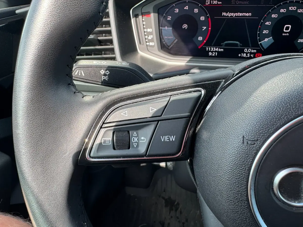 30 TFSI S-Line Edition One **KEYLESS**