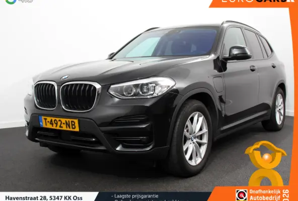 xDrive30e Plug in Hybride Advantage Automaat Navigatie Climate Control Adaptieve Cruise Control Head up display Led Dab Parkeer sensoren V+A Stoelverwarming Camera