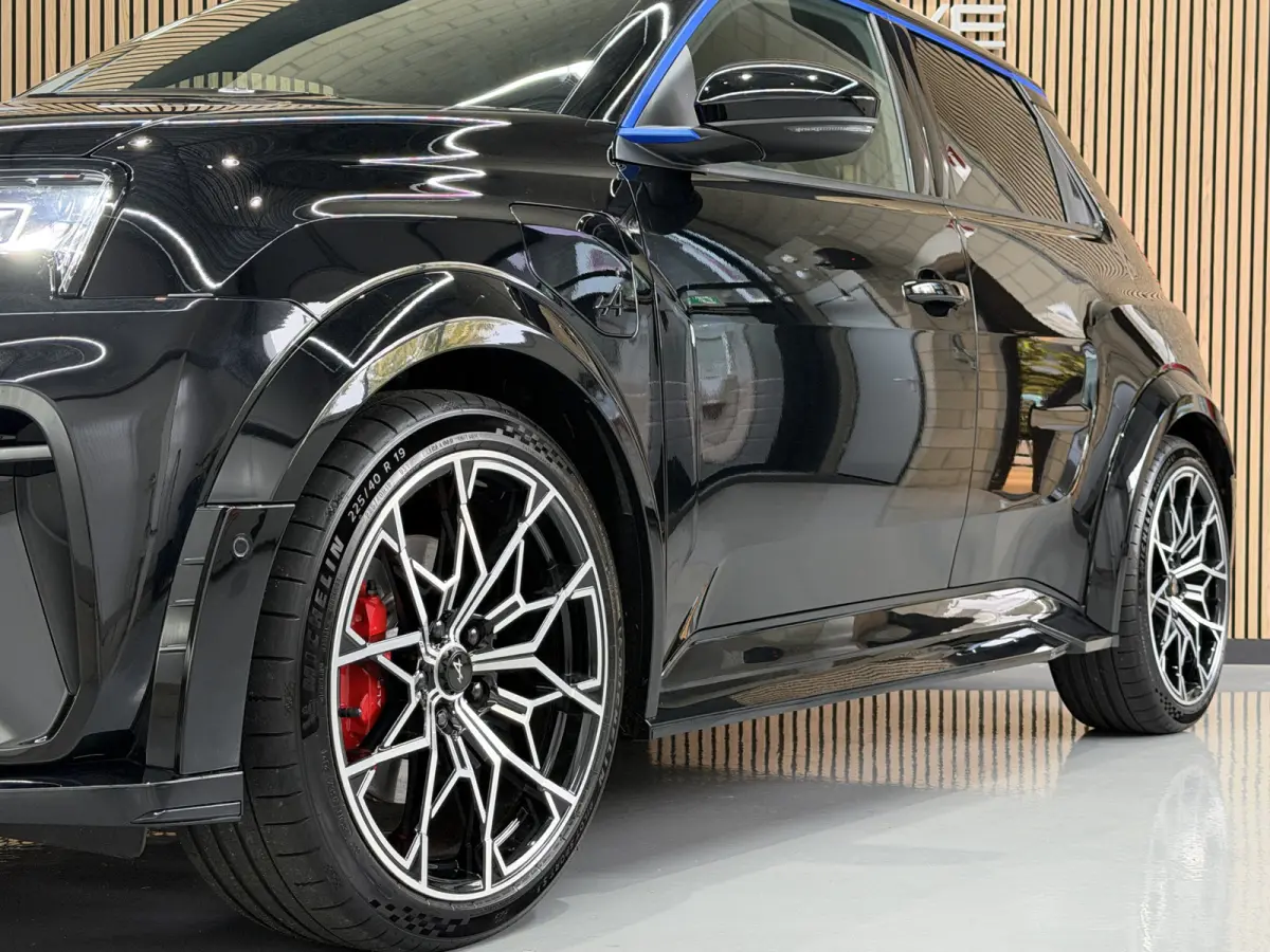GT Performance 220pk 52 kWh 19 " | Devialet Sound | Stoel & Stuur verwarming | ACC | Dodehoek | R5 | Dealer onderhouden