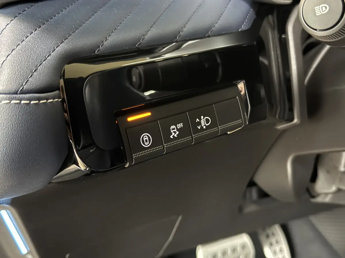 GT Performance 220pk 52 kWh 19 " | Devialet Sound | Stoel & Stuur verwarming | ACC | Dodehoek | R5 | Dealer onderhouden