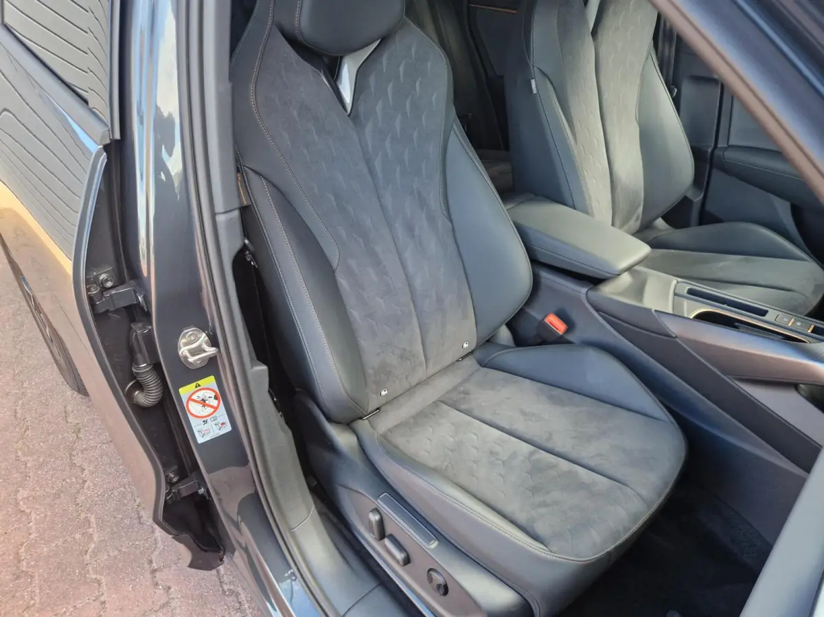 1.5 TSI e-Hybrid Business 12MND BOVAG GAR|NAVI|ECC|360­° CAMERA|HEAD UP |STUURWIEL + STOELVERW|ACC
