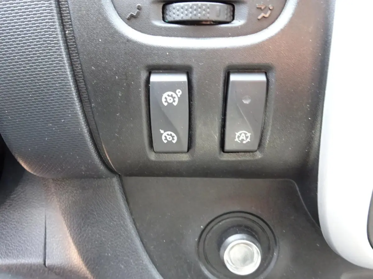 2.0 dCi 120 T29 L1H1 2 x SCHUIFDEUR AIRCO NAVIGATIE CRUISE CONTROL