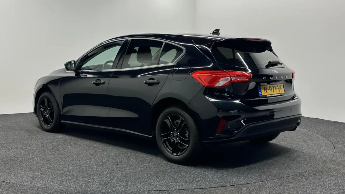 1.0 EcoBoost Hybrid Trend Edition Business CAMERA