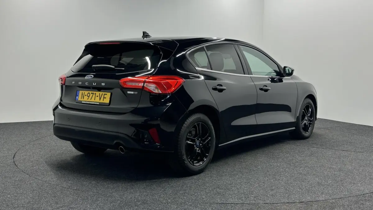 1.0 EcoBoost Hybrid Trend Edition Business CAMERA
