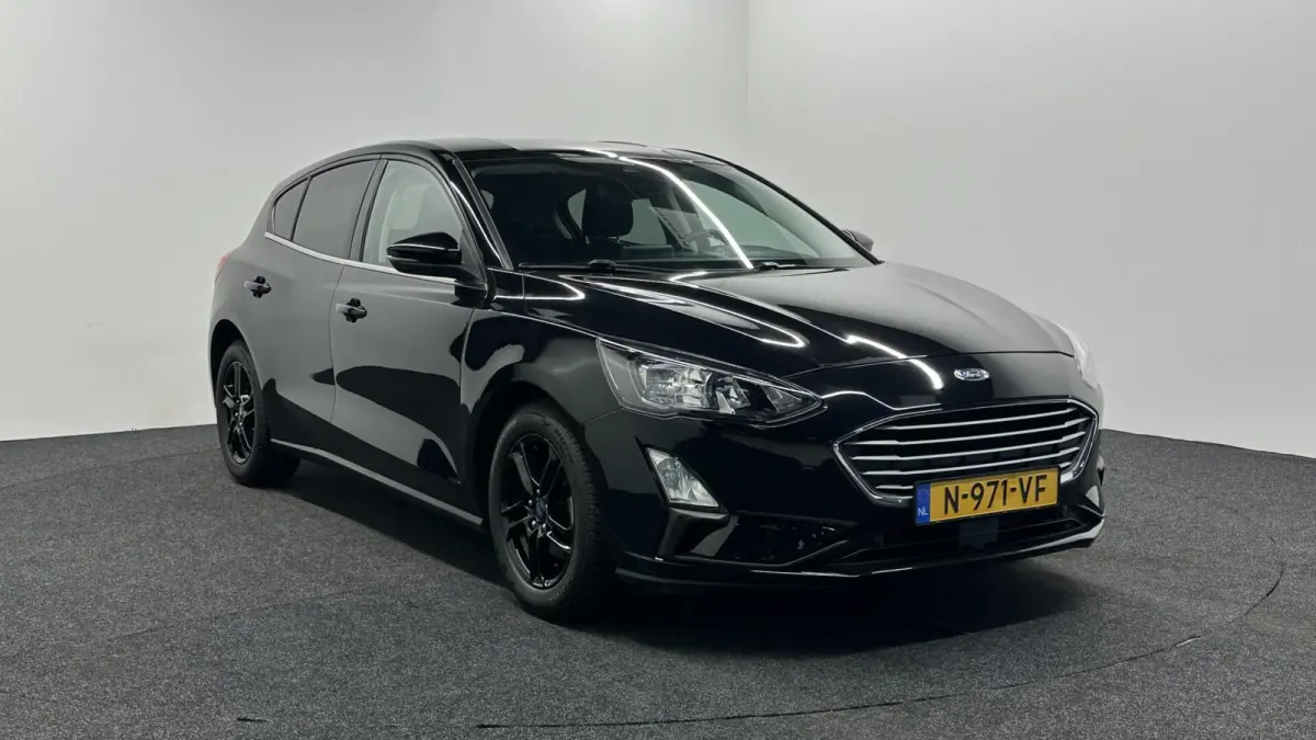 1.0 EcoBoost Hybrid Trend Edition Business CAMERA