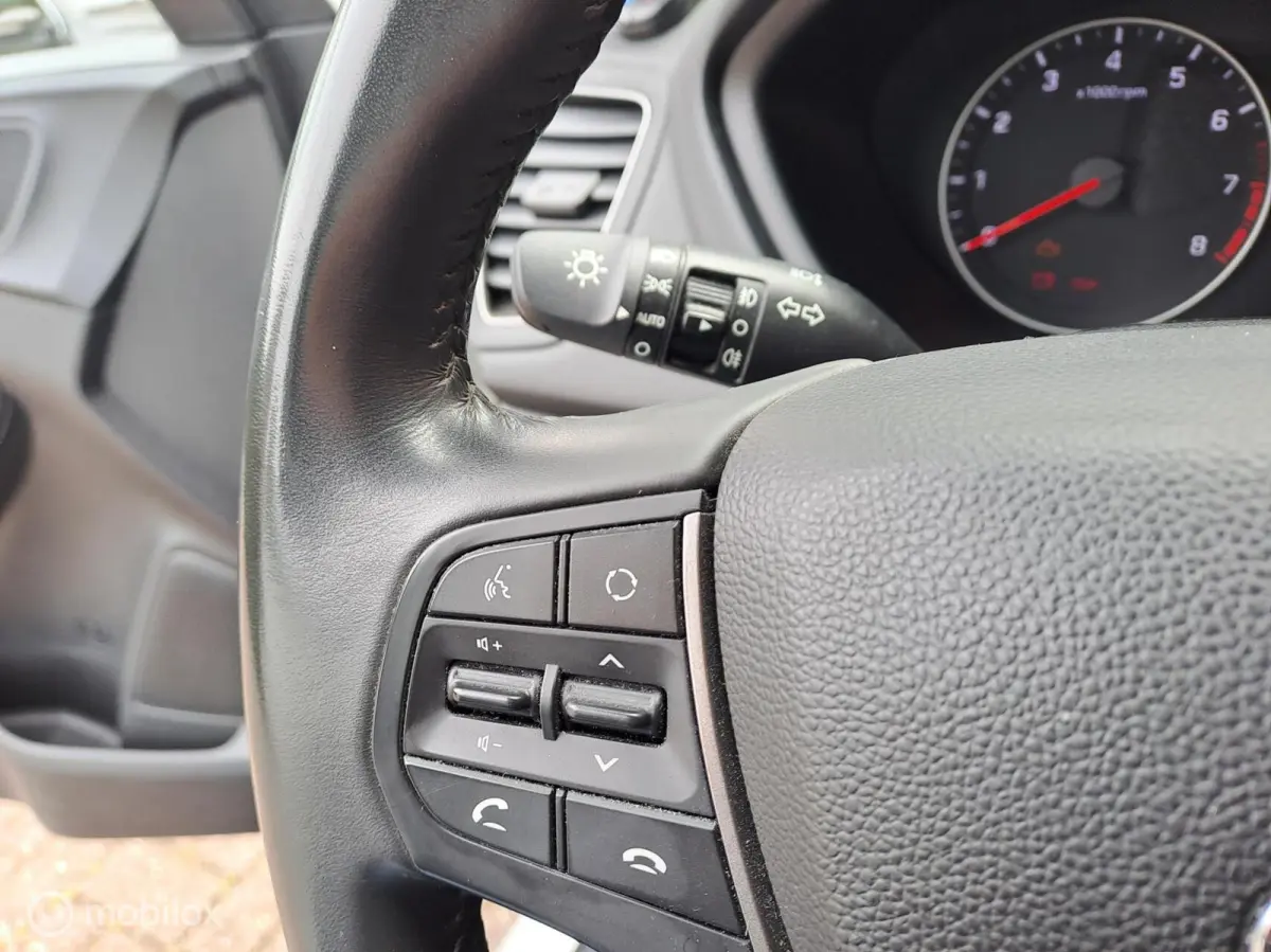 1.0 T-GDI Comfort/Apple carplay/Trkhk/ Navi