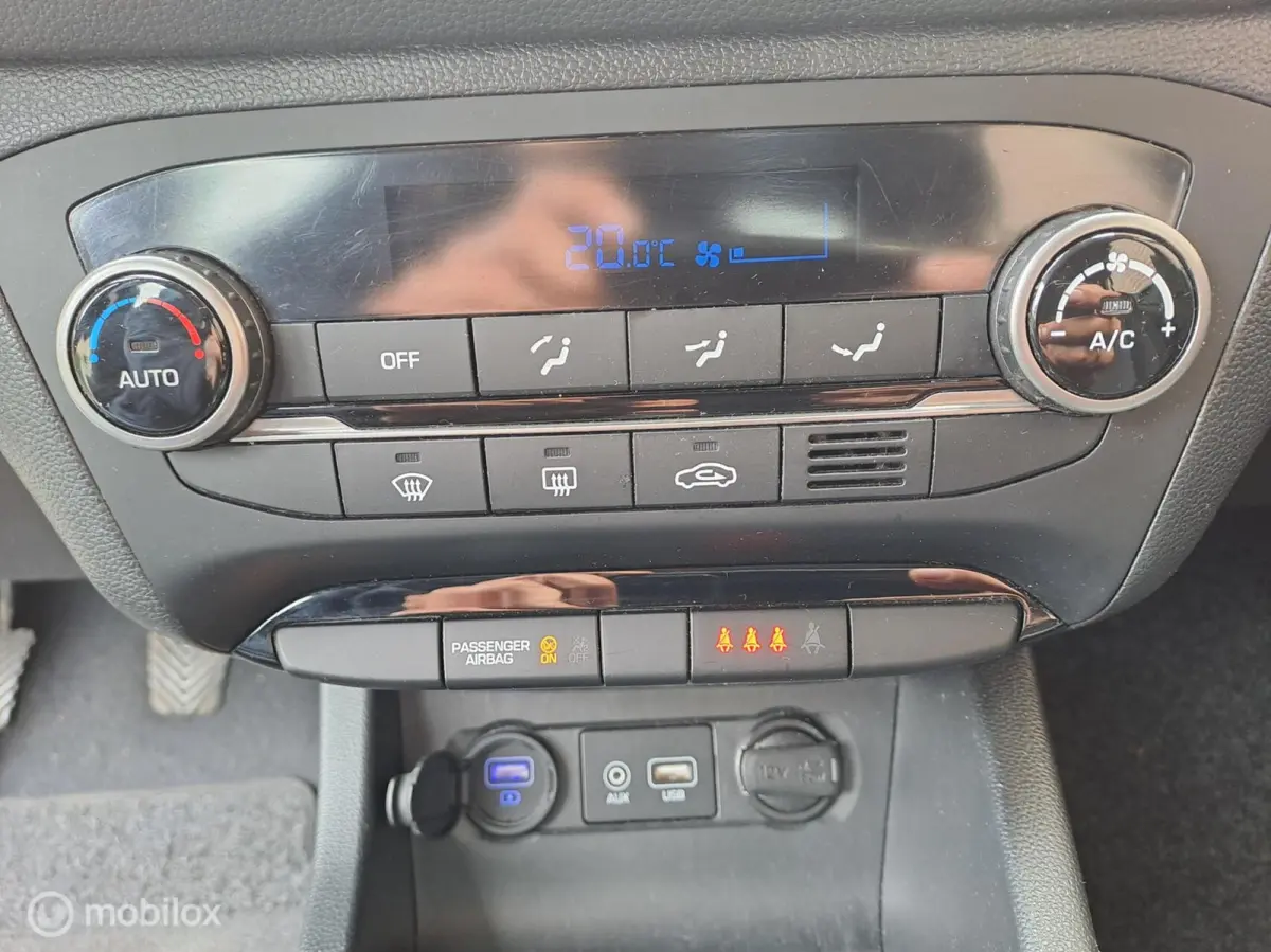 1.0 T-GDI Comfort/Apple carplay/Trkhk/ Navi