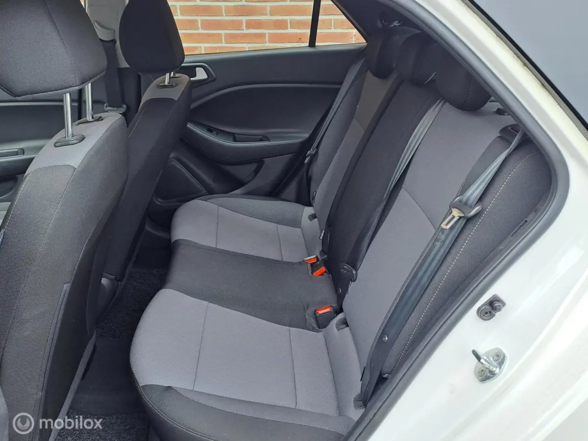 1.0 T-GDI Comfort/Apple carplay/Trkhk/ Navi