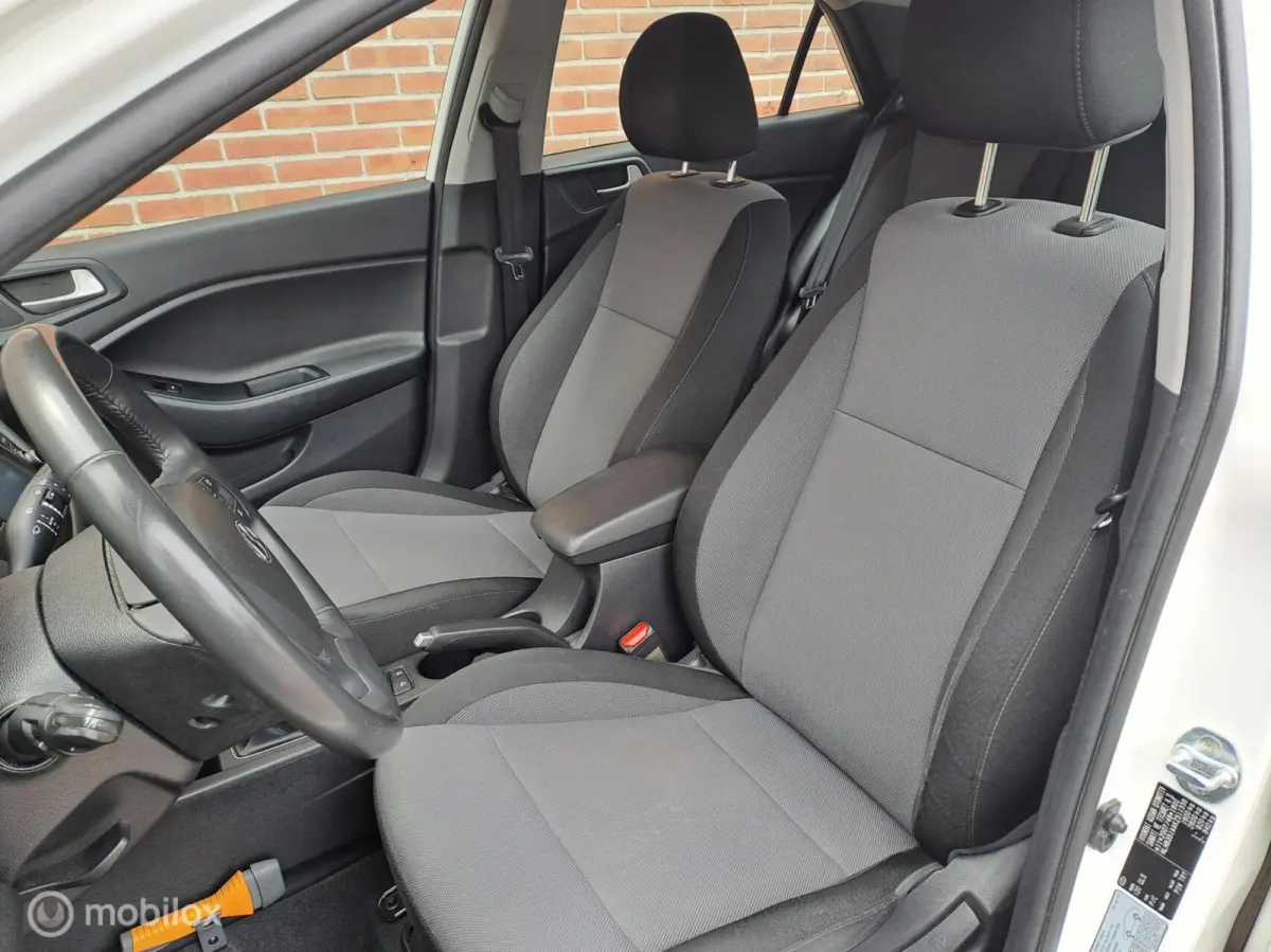 1.0 T-GDI Comfort/Apple carplay/Trkhk/ Navi