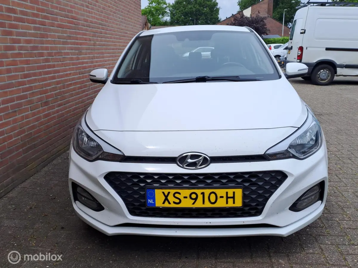 1.0 T-GDI Comfort/Apple carplay/Trkhk/ Navi