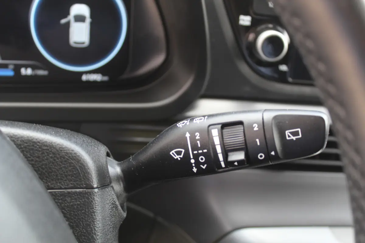 1.0 T-GDI Premium Sky Two-Tone l Cruise Control l PDC Achter l Camera l Lane Assist l Stoel-/Stuurverwarming l Airco l DAB