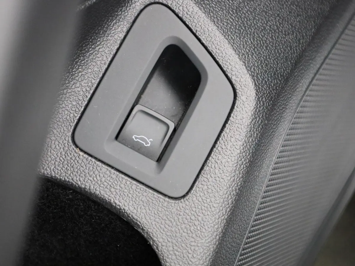 1.5 TSI Business | Automaat | LMV | Parkeer sensoren | DAB | Stoel verwarming | Cruise control | Elec. achterklep | Ergo Comfort | Camera | Climate control