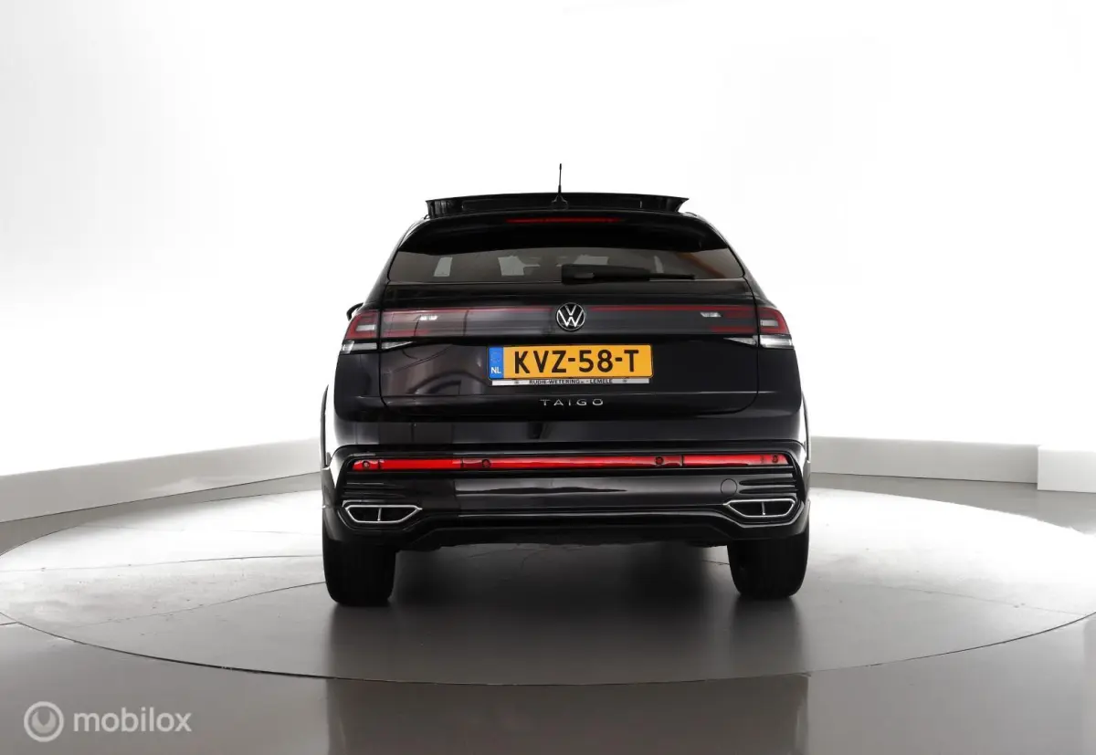 1.0 TSI Automaat R-Line pano|led|dab|pdc|lmv17