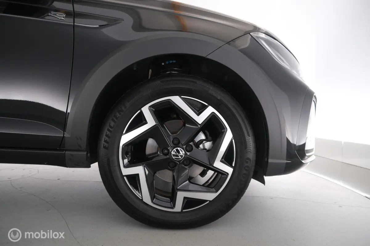 1.0 TSI Automaat R-Line pano|led|dab|pdc|lmv17