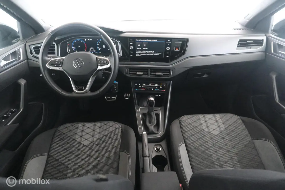1.0 TSI Automaat R-Line pano|led|dab|pdc|lmv17