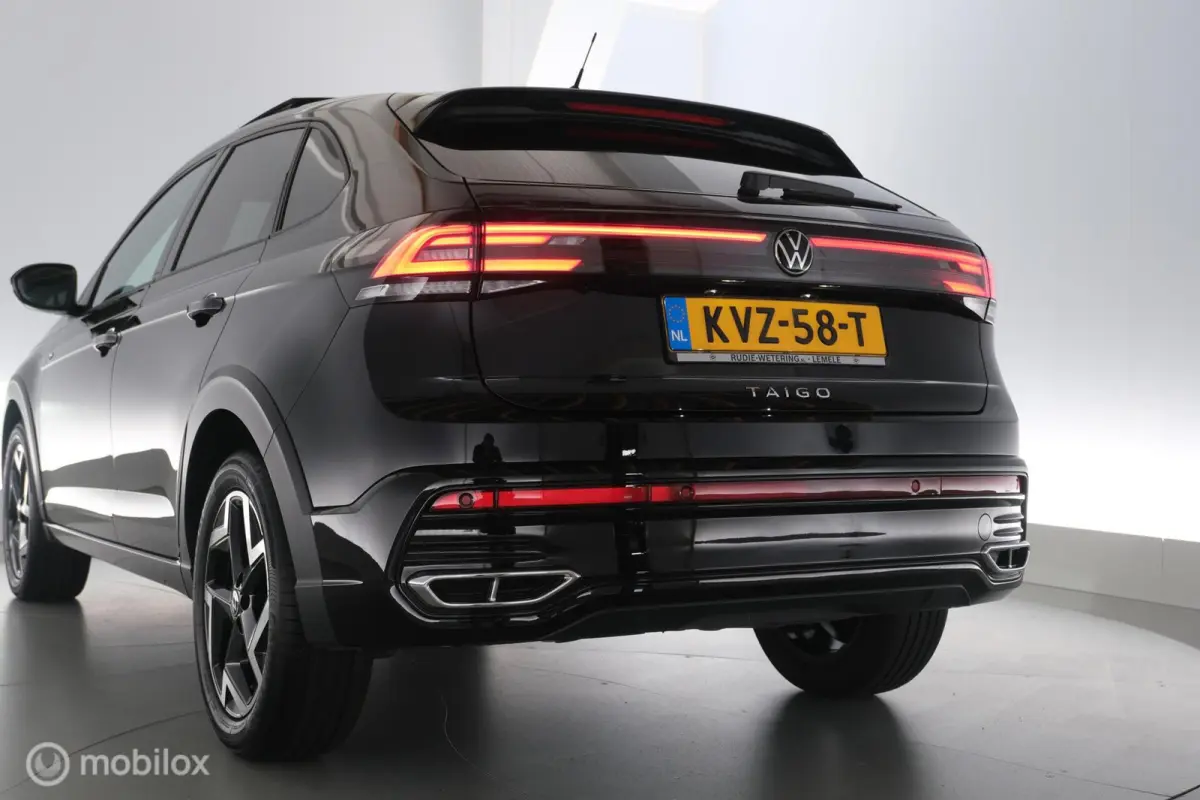 1.0 TSI Automaat R-Line pano|led|dab|pdc|lmv17