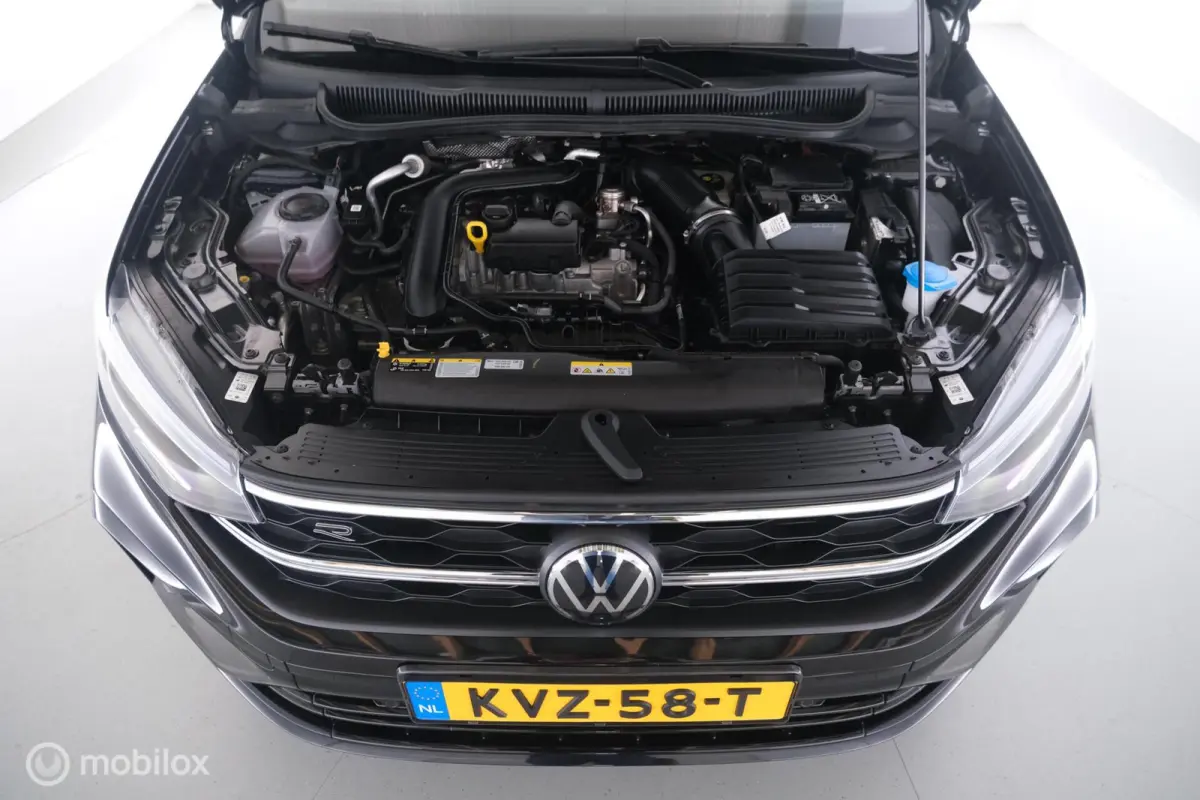 1.0 TSI Automaat R-Line pano|led|dab|pdc|lmv17