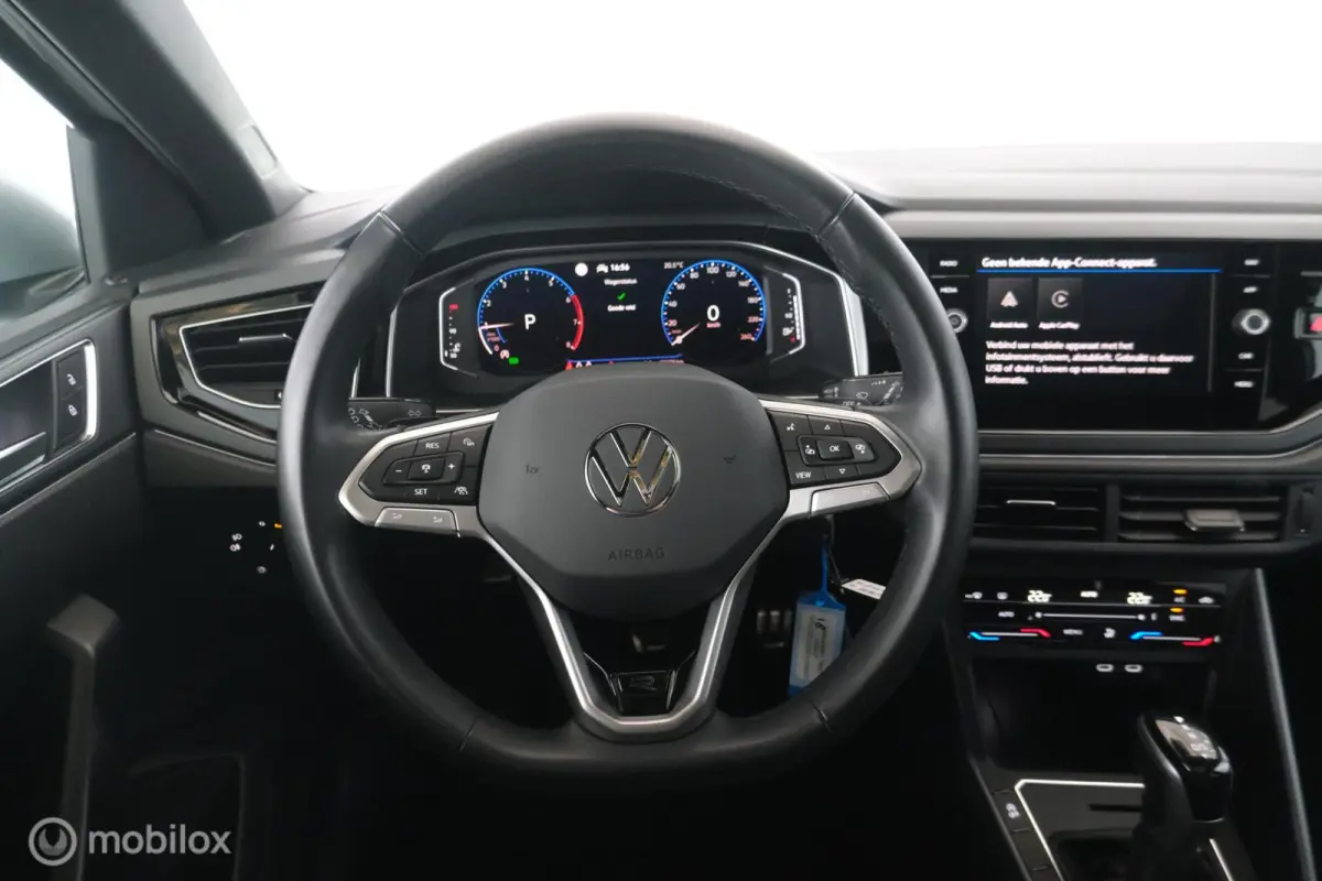 1.0 TSI Automaat R-Line pano|led|dab|pdc|lmv17