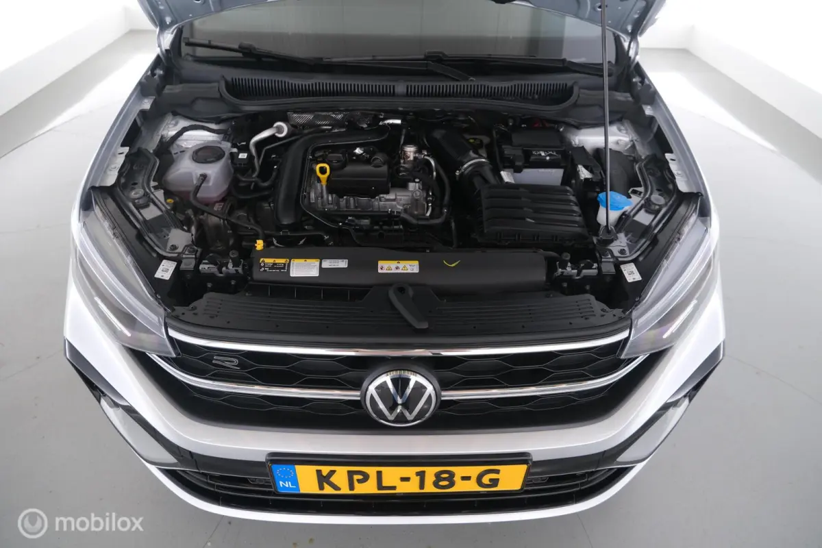 1.0 TSI Automaat R-Line pano|led|dab|pdc|lmv17