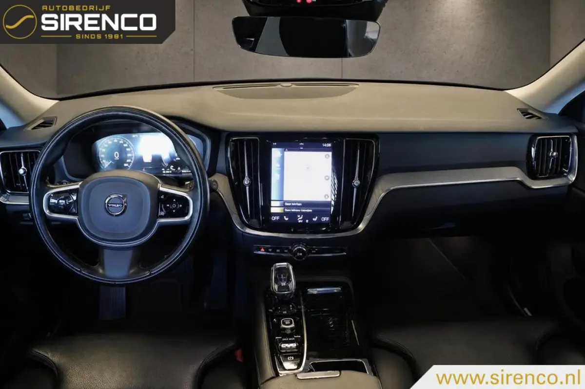 2.0 T6 Recharge AWD Inscription | leder comfort zetels | 341pk | stoel en stuur verwarming | trekhaak | soh 85% |