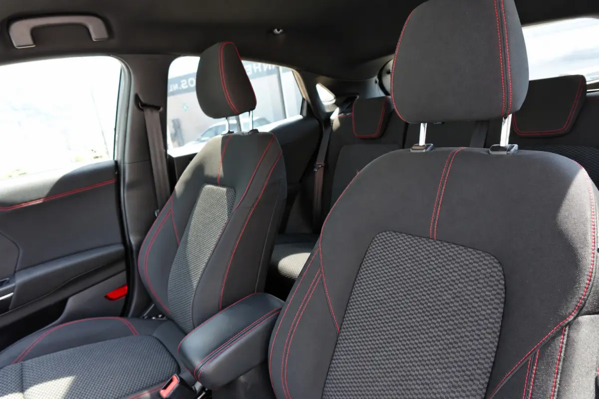 1.0 EcoBoost ST-Line KEYLESS ACC PDC