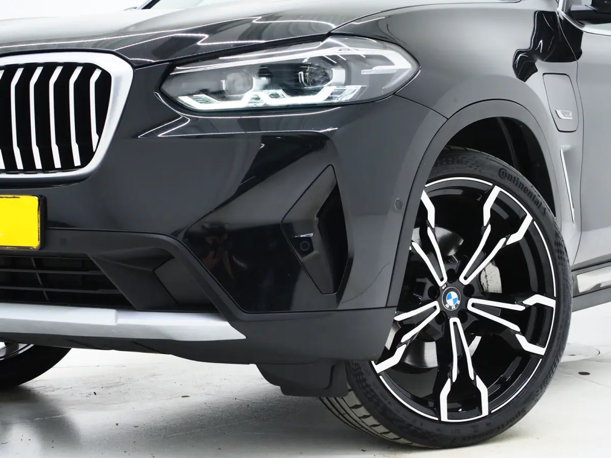 xDrive30e 292PK Facelift | Leder | Sfeerverlichting | Stoelverwarming | Cruise | Virtual | Carplay