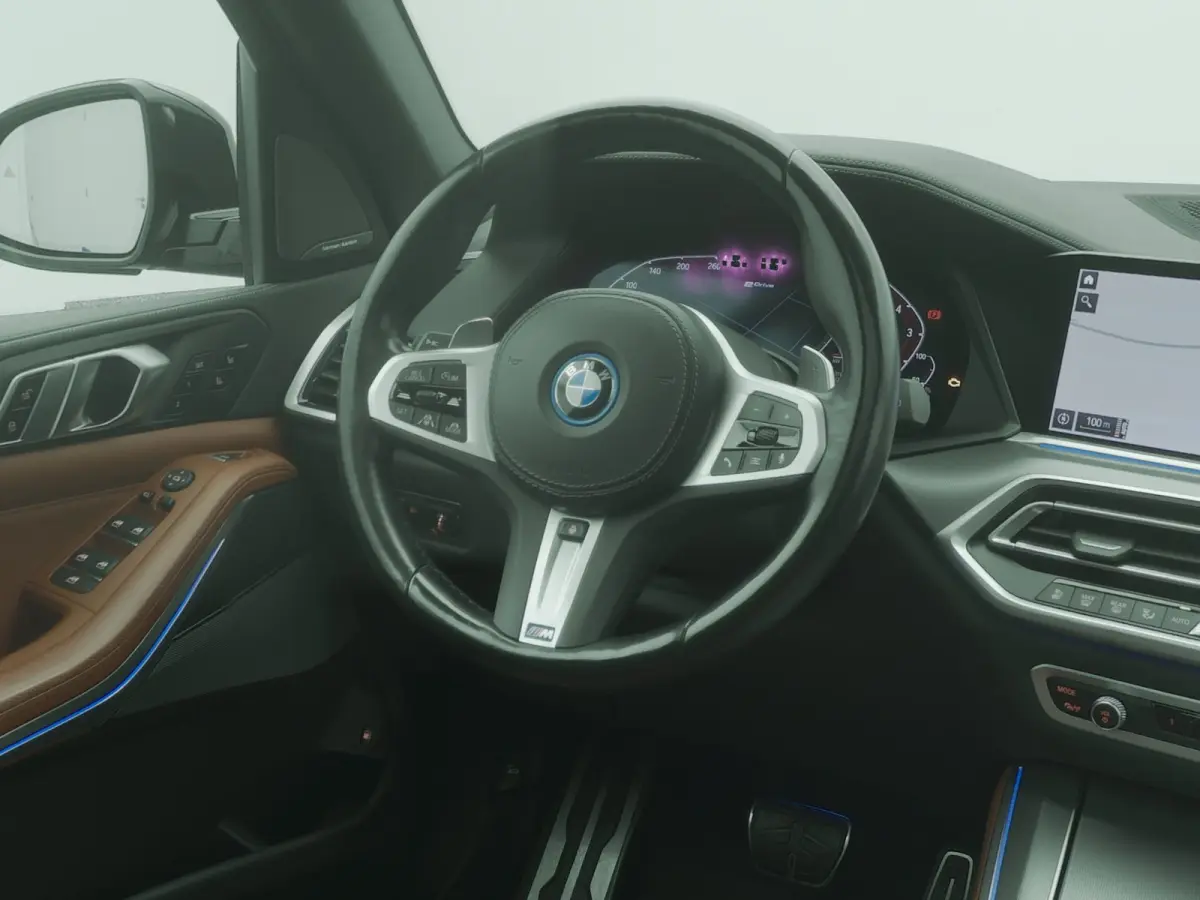 xDrive45e High Executive M-Sport | PANO | 360° | HUD | H&K | LUCHTVERING | STOELMASSAGE. | STOELVENT. | STOEL- EN STUURVERW. | TREKHAAK