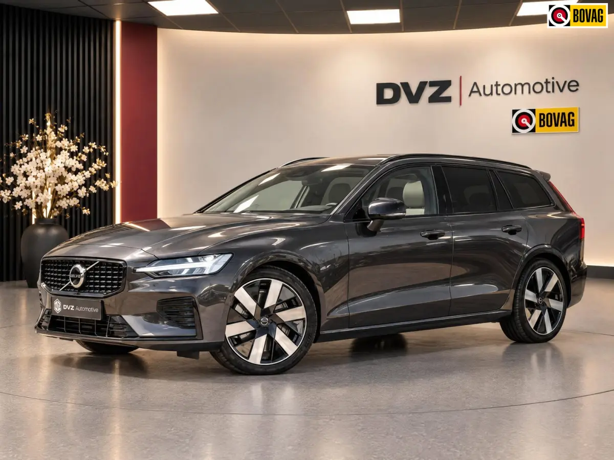 2.0 T6 PHEV 350PK AWD Plus Dark |100% | Pano | Surround View | H/K Sound