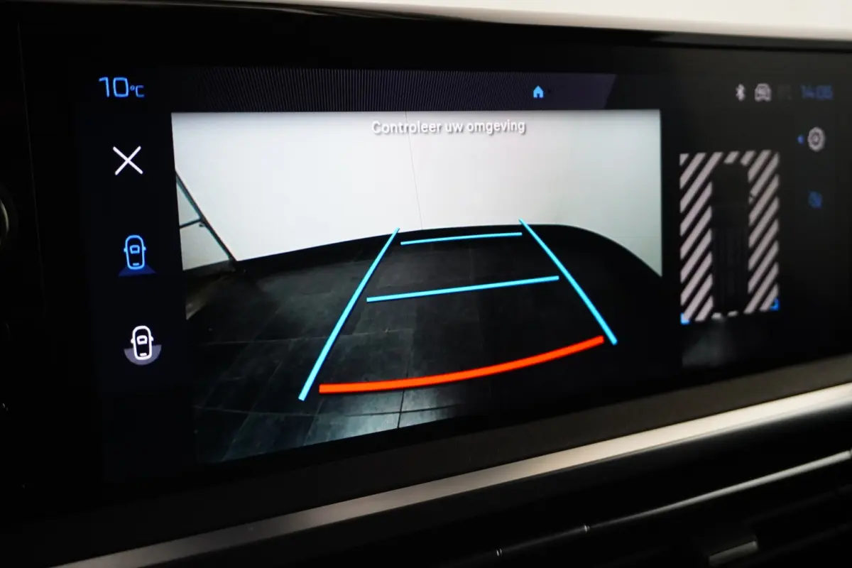 2.0 BlueHDi 145 S&S Camera | Navigatie | Pack Moduwork | Houten Laadvloer | Climate Control | Carplay | Digitaal Dashboard | 3-Zits | 2 zitplaatsen rechtsvoor | Airco | Alarm klasse 1(startb