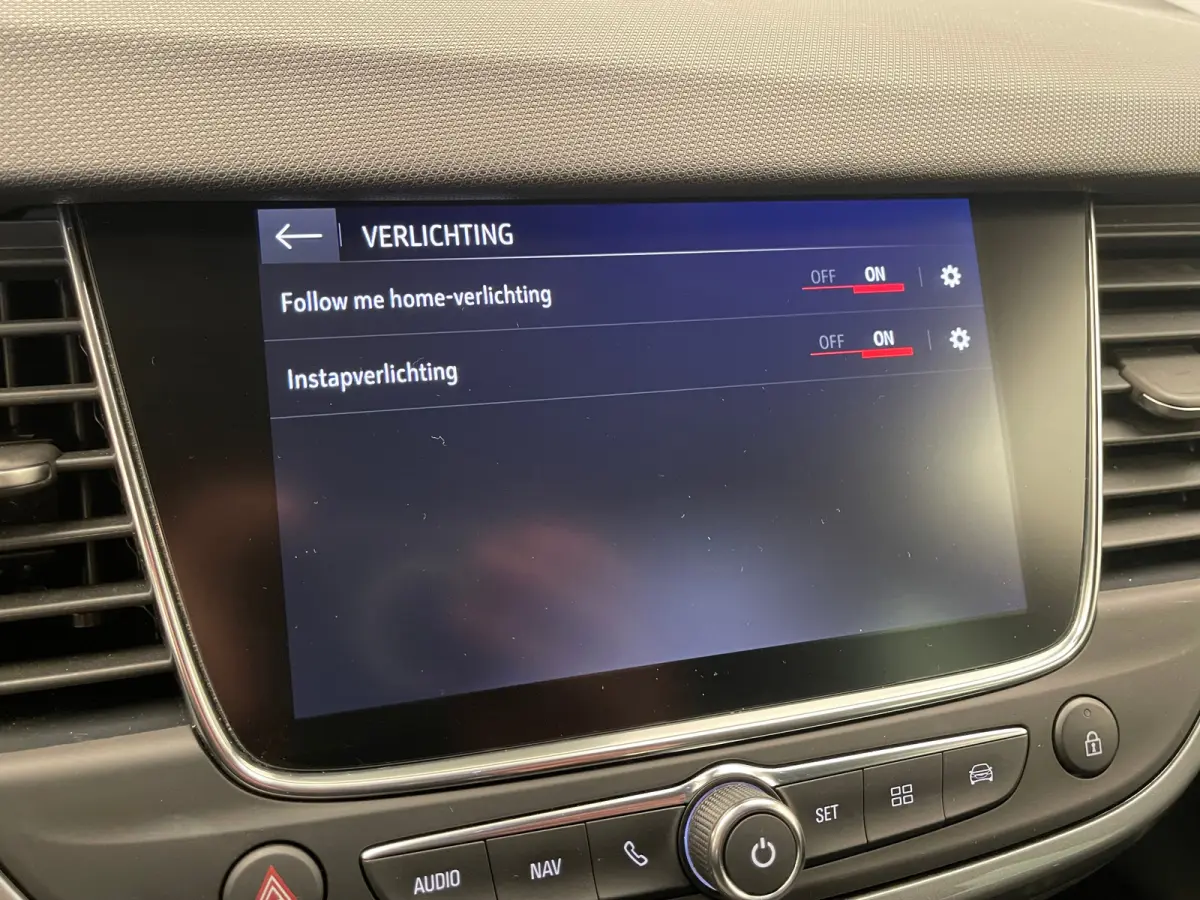1.2 TURBO 110PK ULTIMATE Alcantara | Camera | Carplay | Parkeersensoren Rondom | Climate Control | 17" Lichtmetaal | Camera  | Achteruitrijcamera | Apple Carplay/Android Auto|telefoonintegra