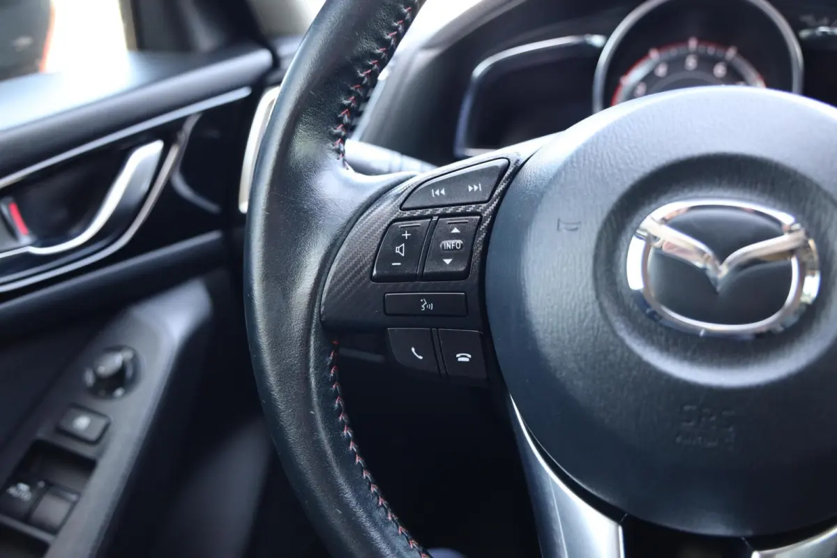 2.0 SkyActiv-G 120 SkyLease+|Camera|Navi|Cruise control|