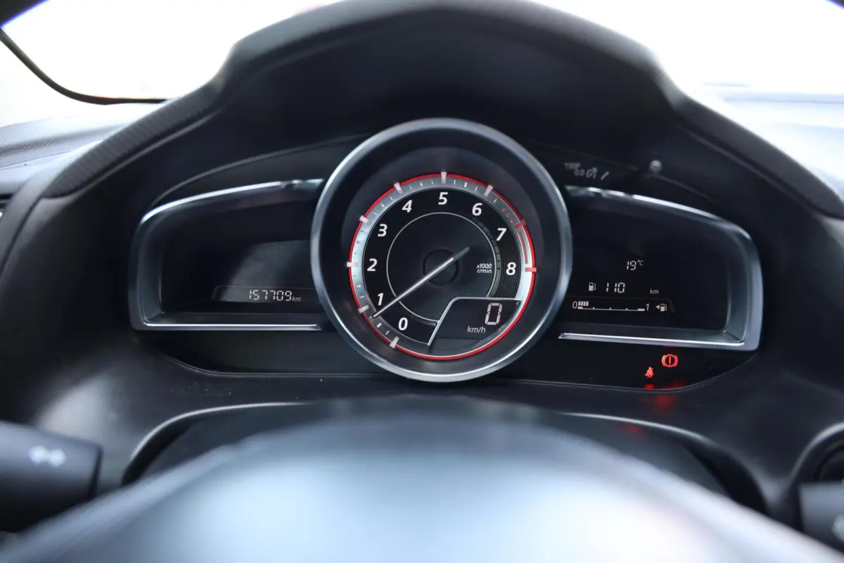 2.0 SkyActiv-G 120 SkyLease+|Camera|Navi|Cruise control|