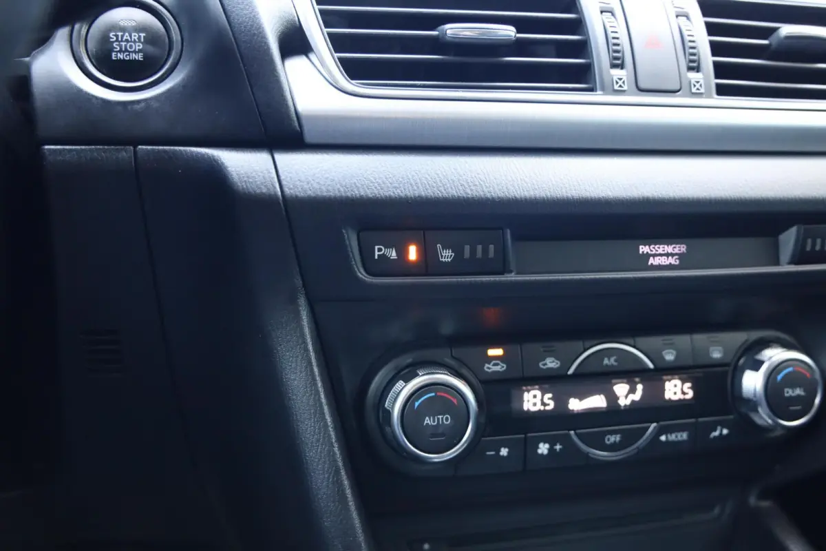 2.0 SkyActiv-G 120 SkyLease+|Camera|Navi|Cruise control|