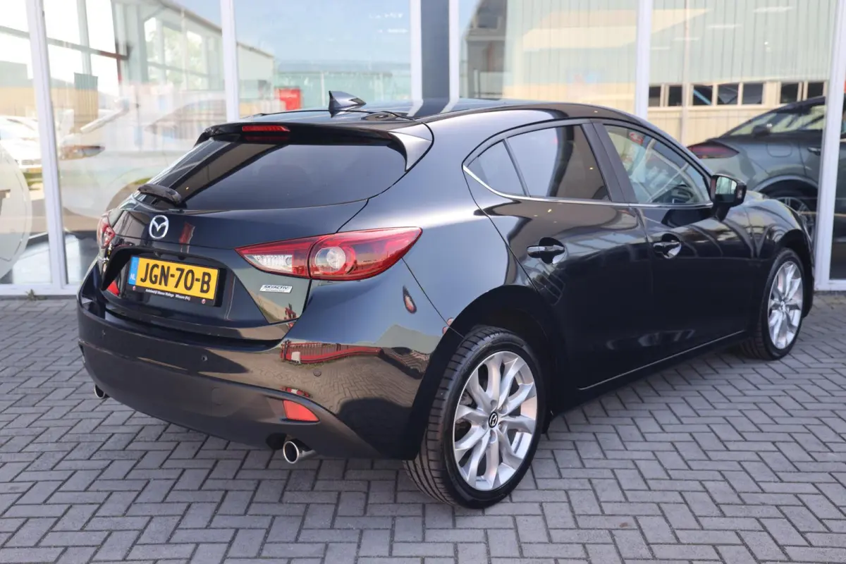 2.0 SkyActiv-G 120 SkyLease+|Camera|Navi|Cruise control|