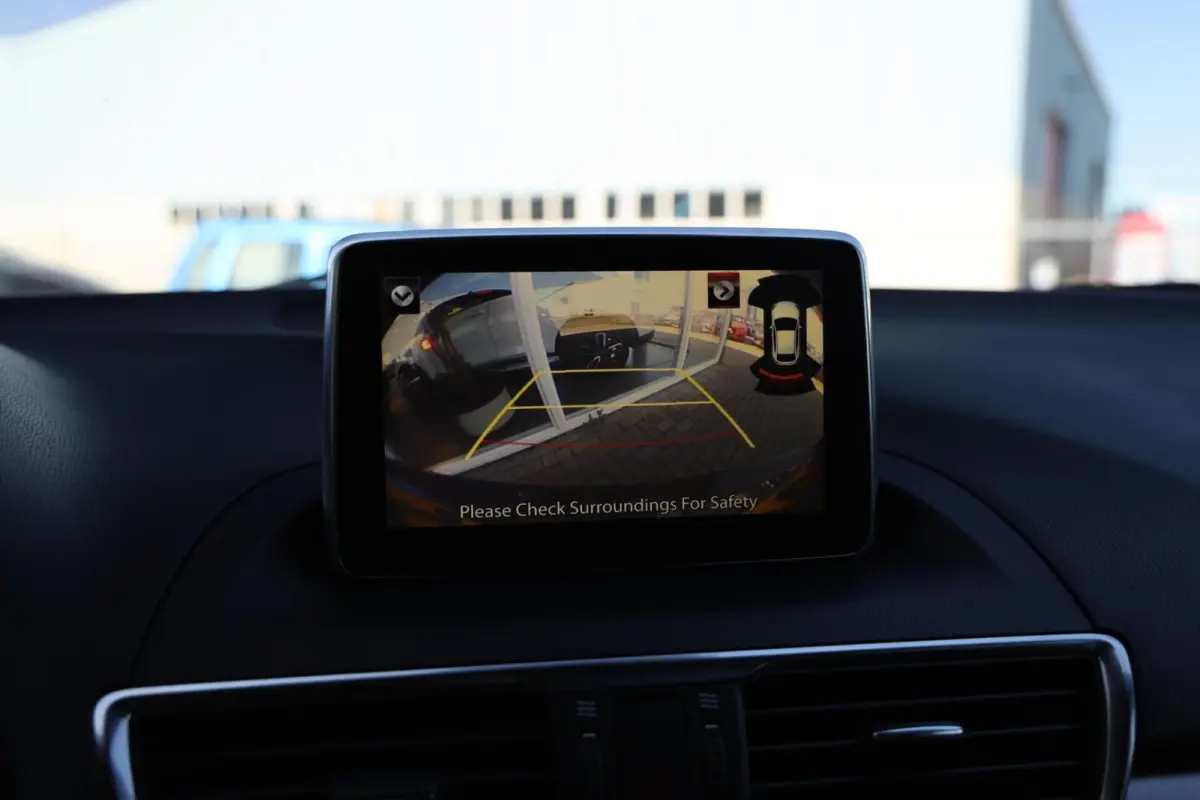 2.0 SkyActiv-G 120 SkyLease+|Camera|Navi|Cruise control|