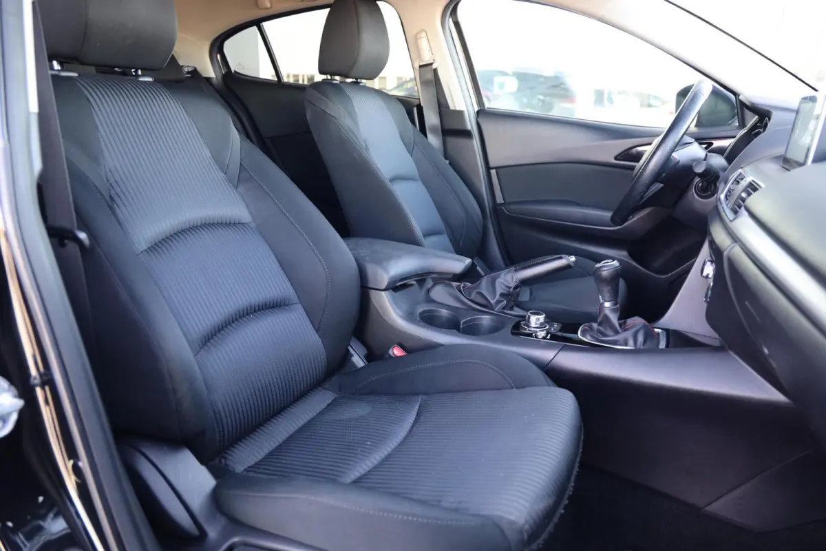 2.0 SkyActiv-G 120 SkyLease+|Camera|Navi|Cruise control|