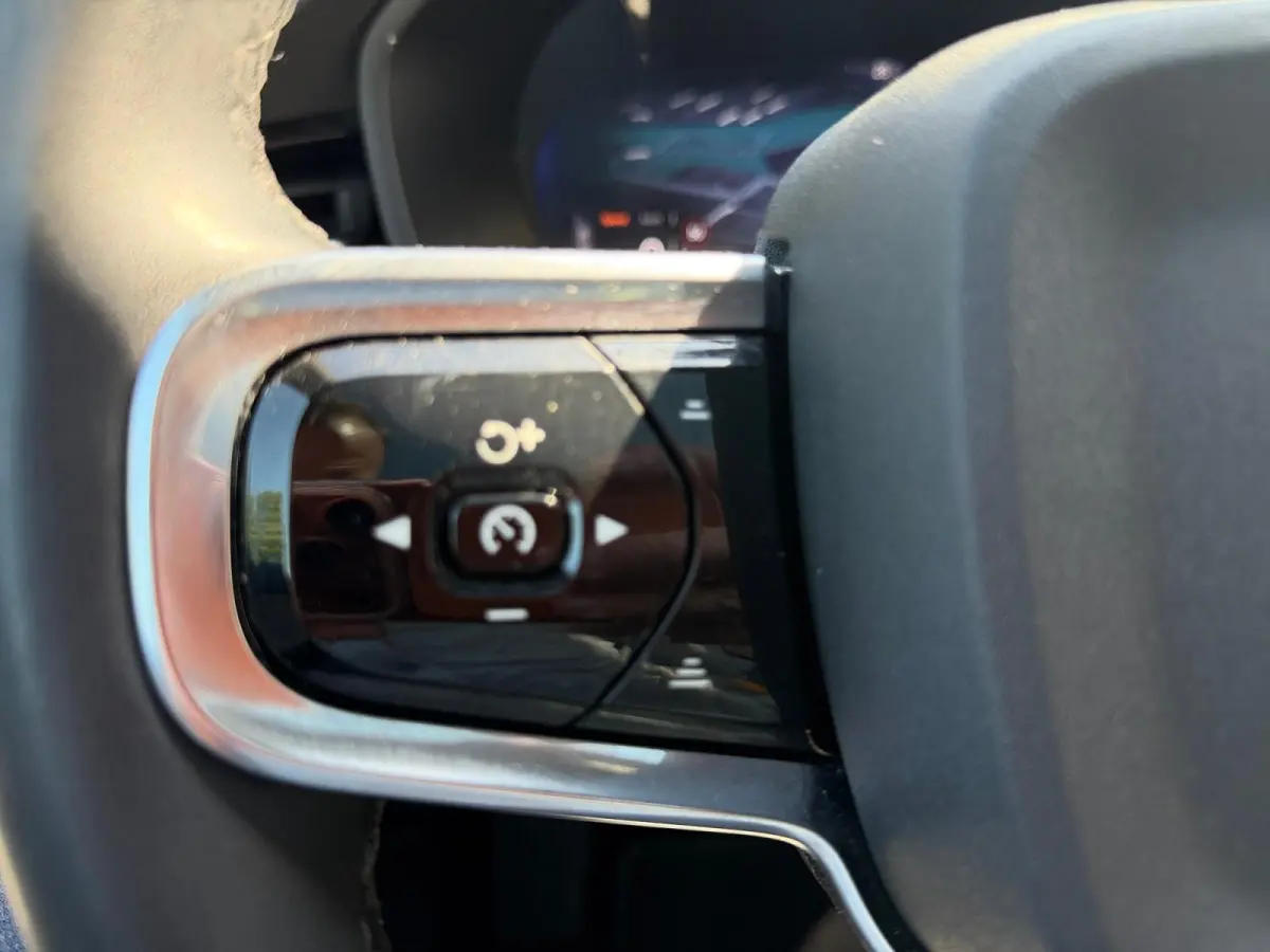 Long Range Dual Motor Performance Plus 82 kWh 90 % SOH! Uniek 469PK | Gele gordels + klauwen | Full leather | Glassroof | Stoelverwarming + verkoeling |