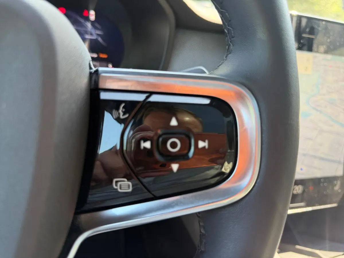 Long Range Dual Motor Performance Plus 82 kWh 90 % SOH! Uniek 469PK | Gele gordels + klauwen | Full leather | Glassroof | Stoelverwarming + verkoeling |